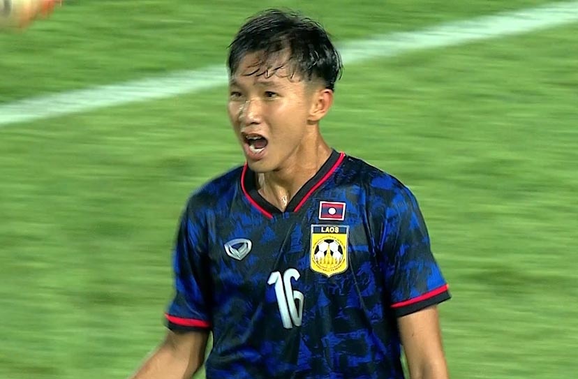 Pha kien tao cua cau thu goc Viet truoc Indonesia hinh anh