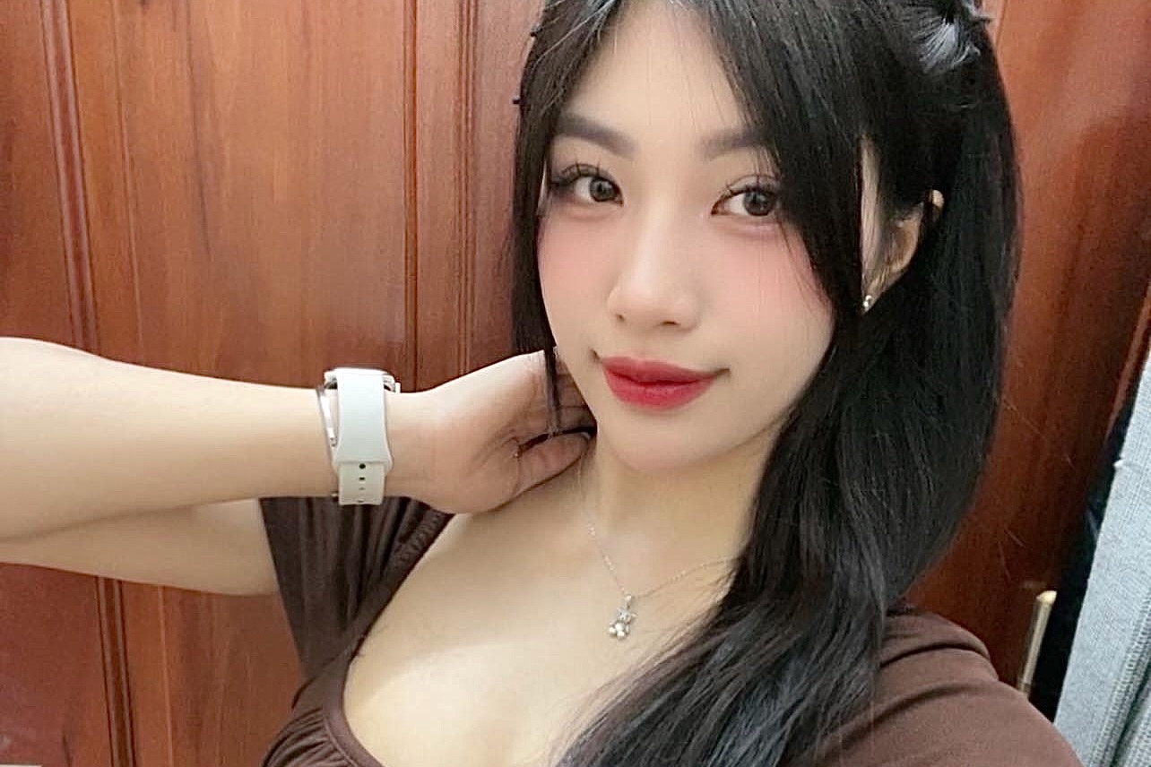 Nu do vat gay sot o cac hoi lang dau xuan hinh anh