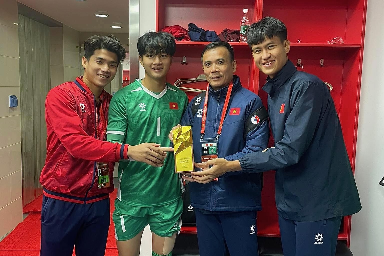 Thu mon U22 Viet Nam hay nhat giai Tu hung o Trung Quoc hinh anh