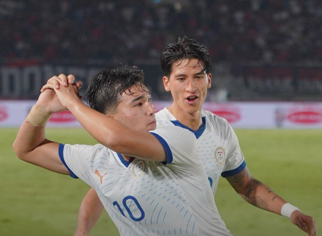 Tuyen Indonesia bi loai vi the do va penalty hinh anh