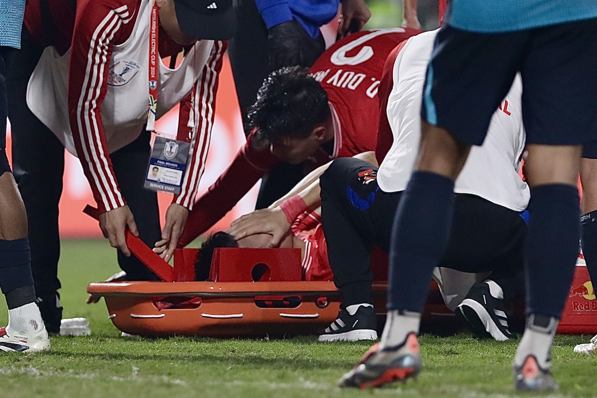 Tan Tai dinh chan thuong nang hinh anh