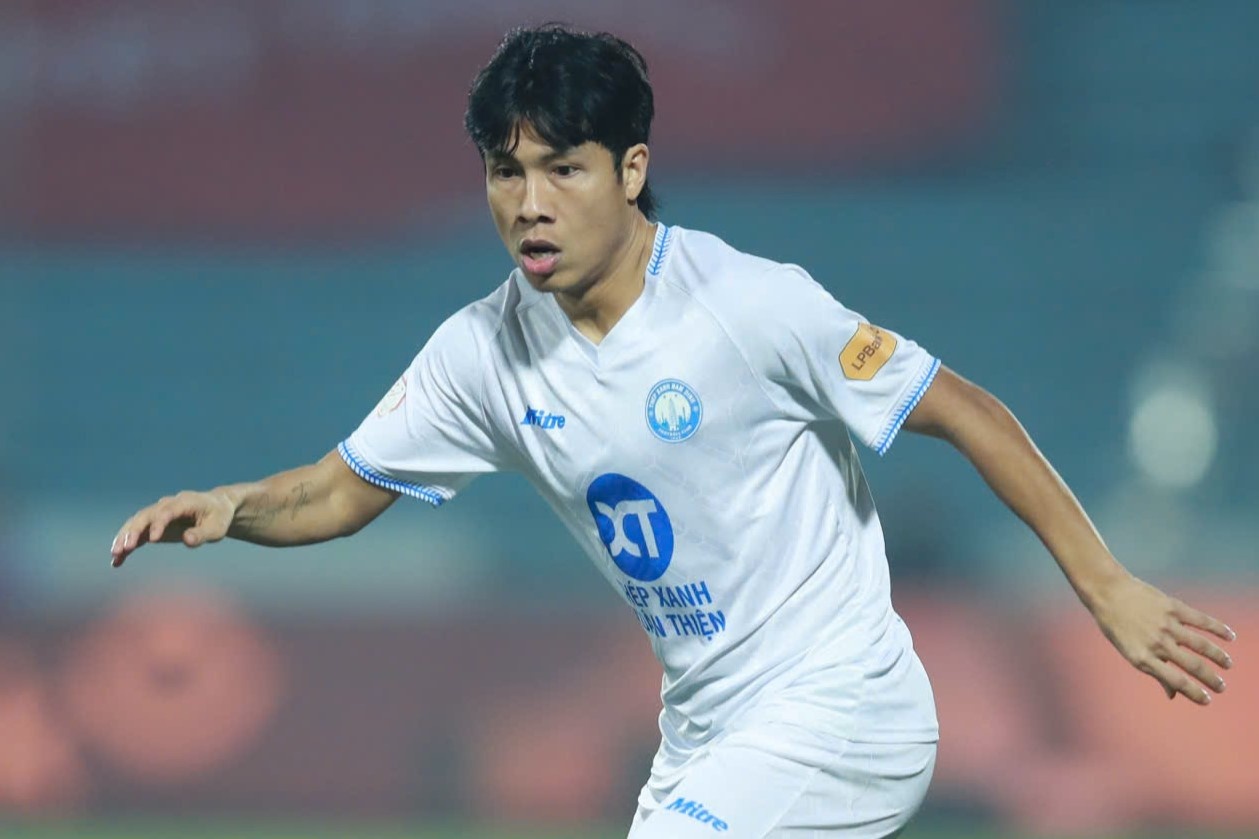 Nam Dinh khong thang tran thu ba lien tiep khi vang Xuan Son hinh anh