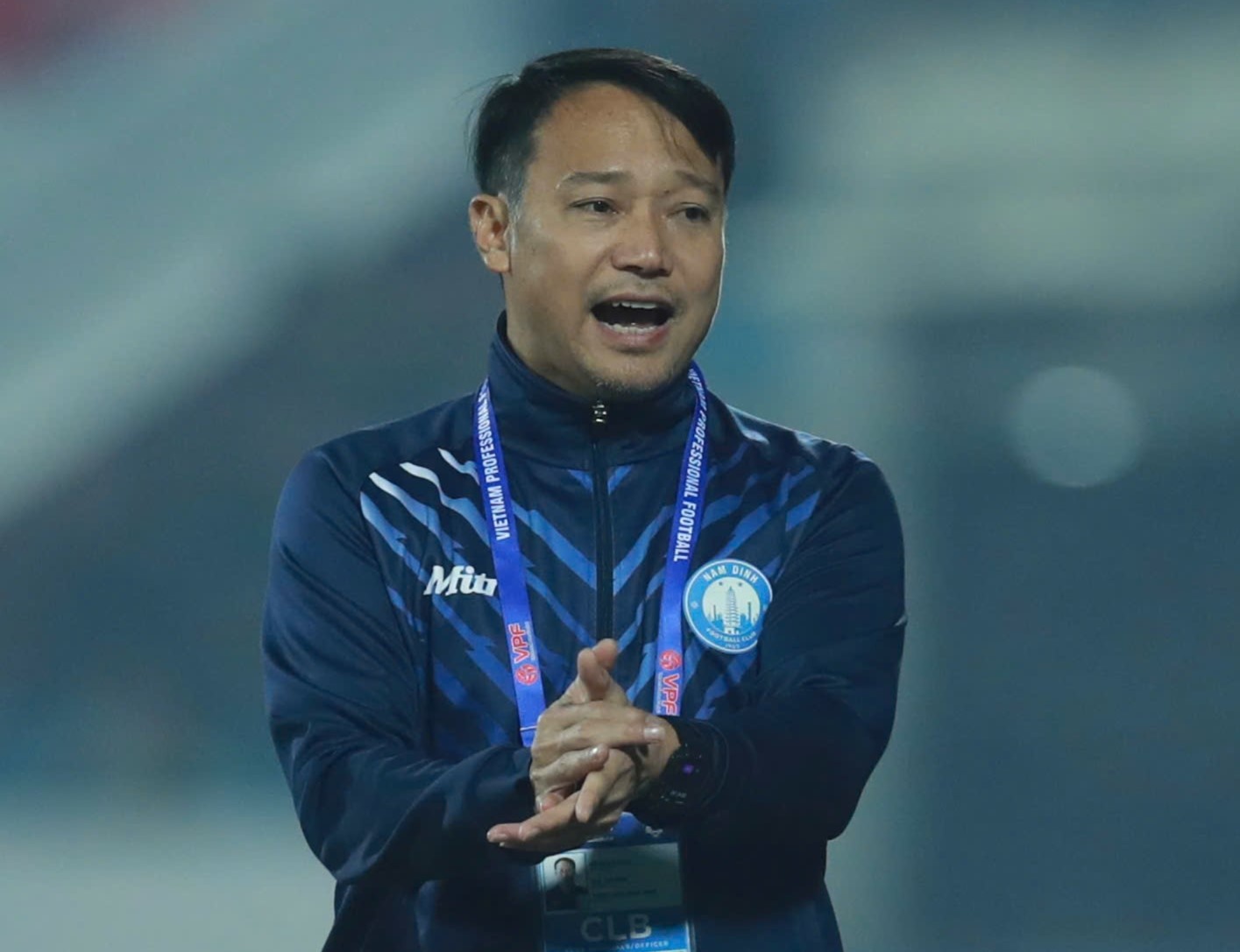 CLB Nam Dinh chao dao vi 'bao chan thuong' hinh anh