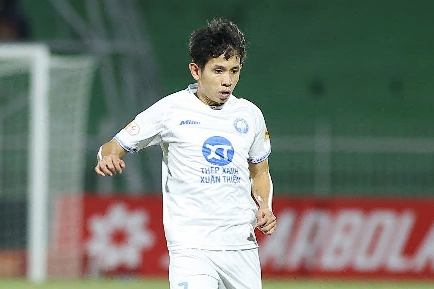 Nam Dinh lai khong thang hinh anh