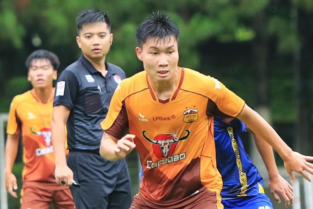 HAGL bo sung 4 cau thu tre hinh anh