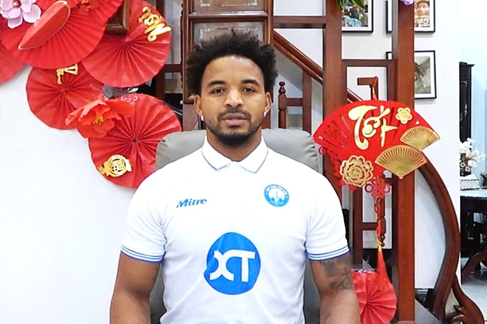 Xuan Son bat ngo voi thanh cong cung tuyen Viet Nam hinh anh