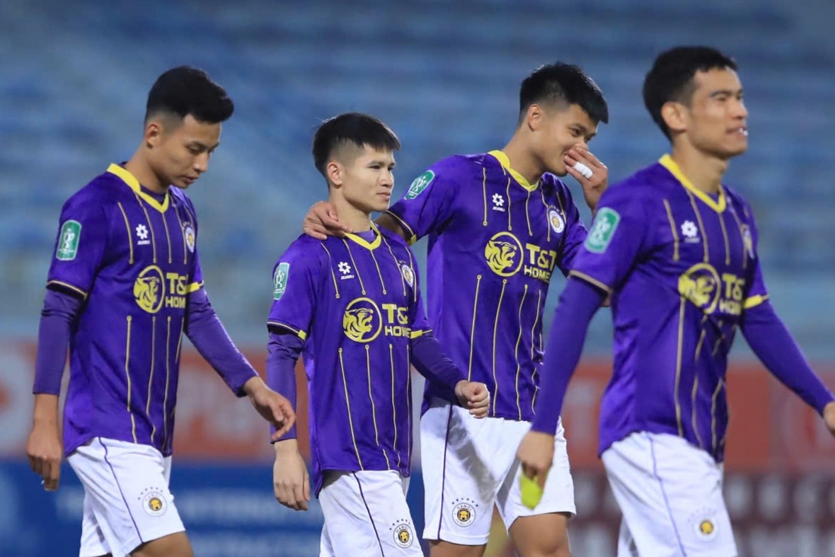 3 cau thu CLB Ha Noi bi treo gio truoc tran gap Nam Dinh hinh anh