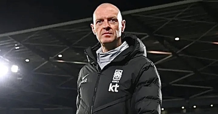 Doi thu cua tuyen Viet Nam thue HLV tung lam tai xe xe buyt hinh anh