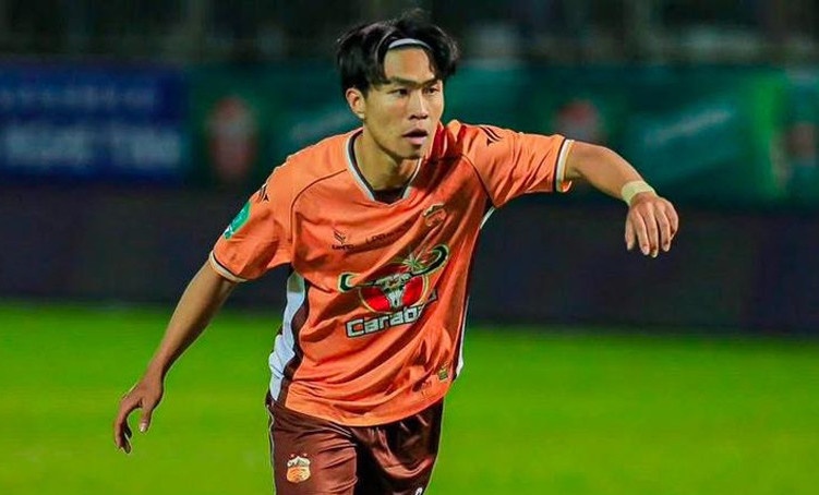 Trung ve tan binh Pham Ly Duc lan dau len tuyen Viet Nam la ai? hinh anh