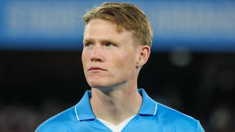 McTominay khien dan sao MU be mat hinh anh