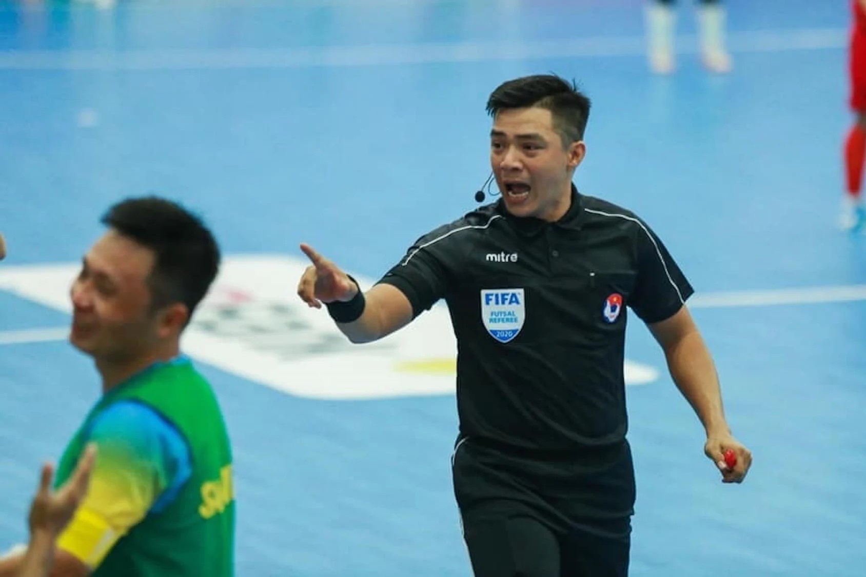 2 thanh vien chia tay Ban Trong tai VFF hinh anh