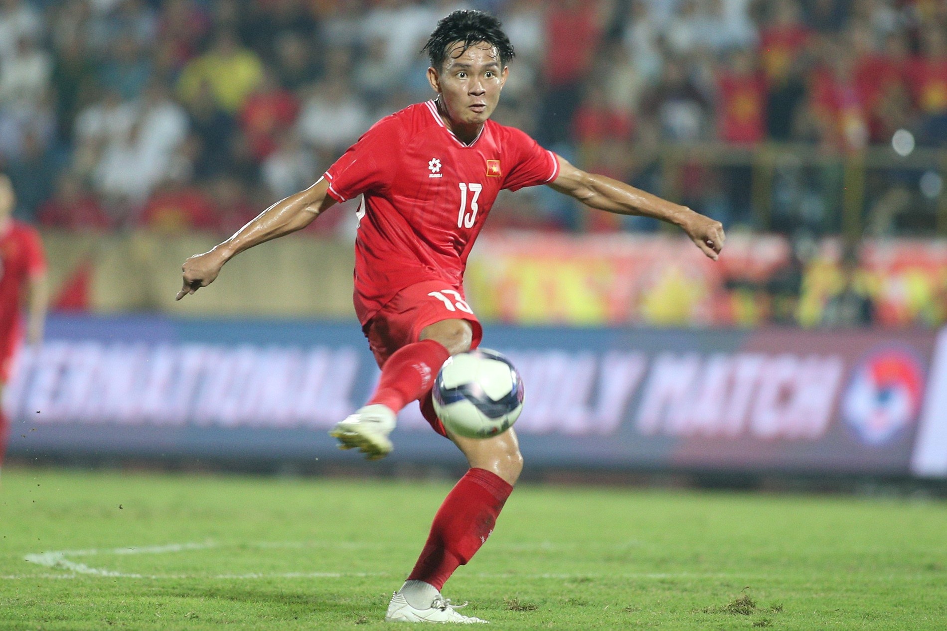 Vi Hao dut day chang, nghi 8 thang hinh anh