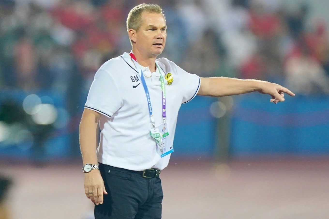 HLV Australia tuyen bo thang U17 Viet Nam, vo dich giai chau A hinh anh