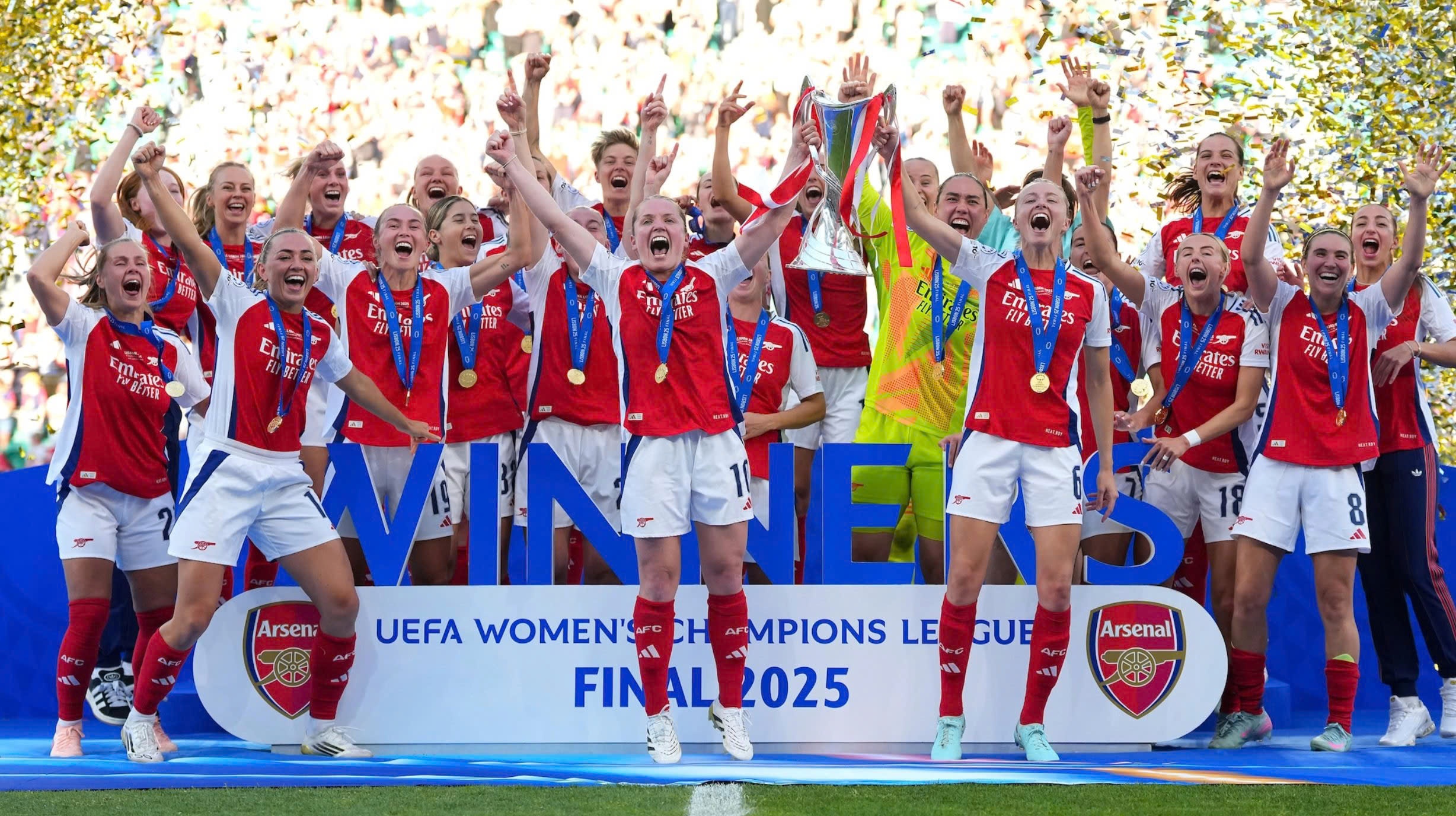 Doi nu Arsenal vo dich C1 hinh anh