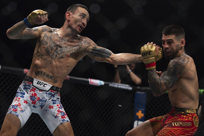 Holloway gui loi thach dau den Topuria hinh anh