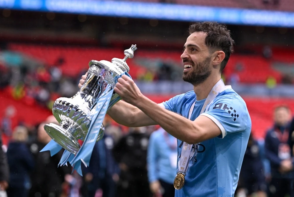 Atletico muon bien Bernardo Silva thanh 'Griezmann moi' hinh anh