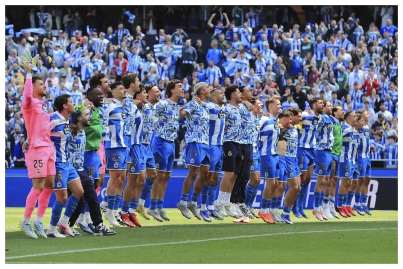 Deportivo keo mot phan lich su tro lai La Liga hinh anh