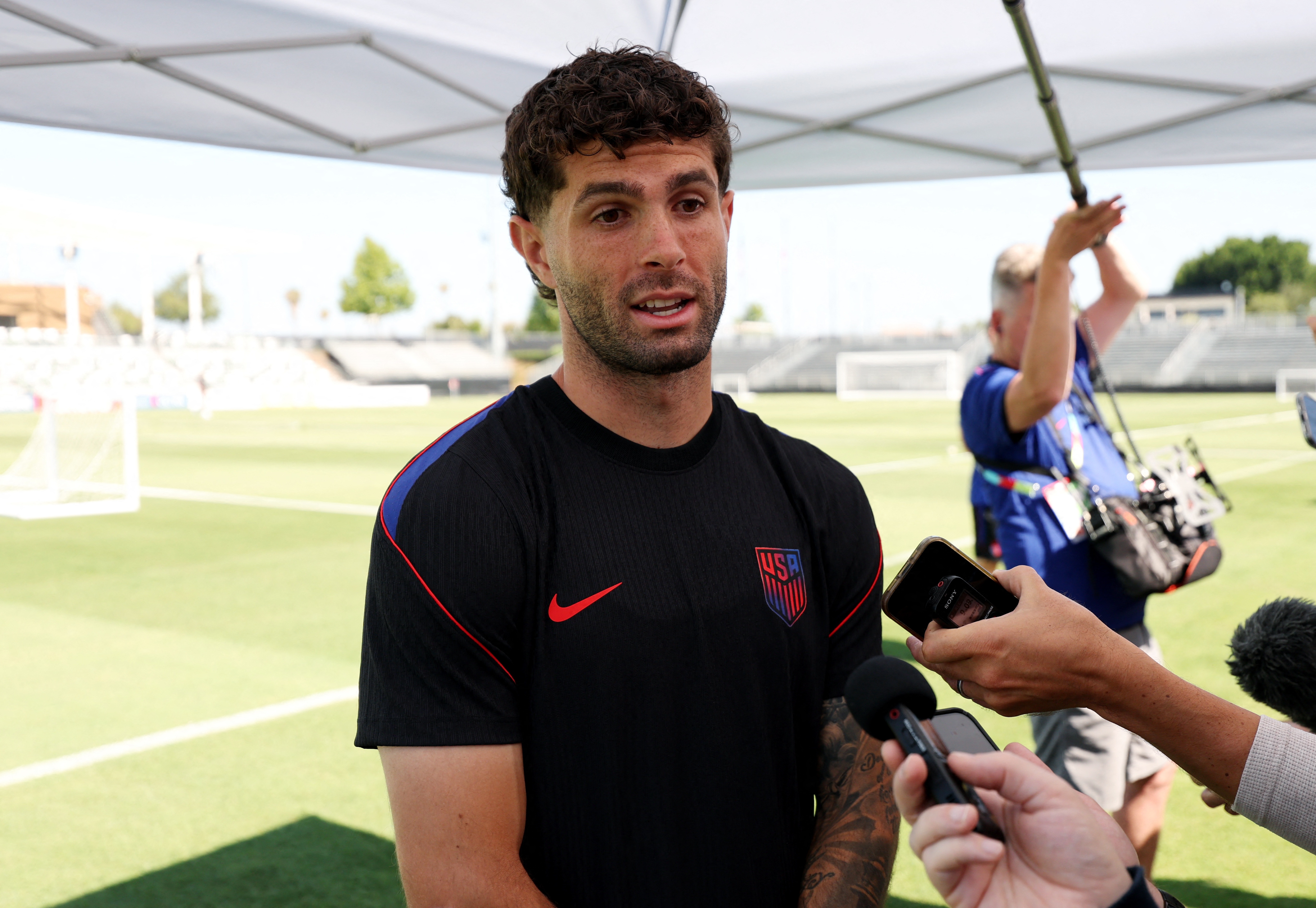 Da den luc Pulisic ru mac bom xit hinh anh