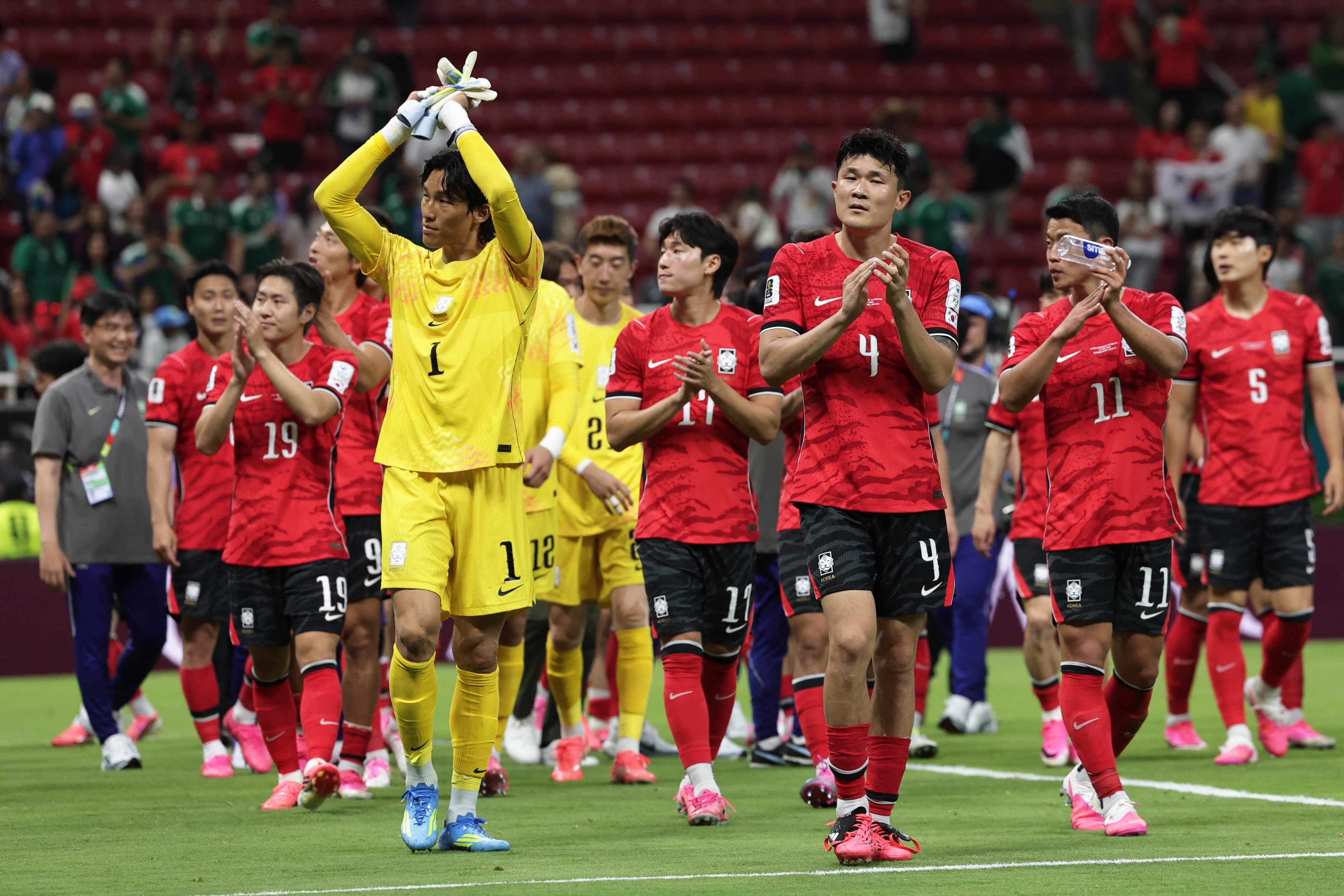Loi choi cua Han Quoc thoa man nguoi ham mo World Cup hinh anh
