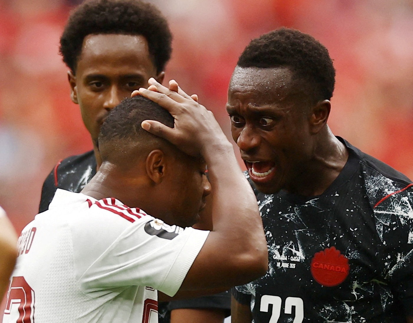 FIFA gay tranh cai voi an phat vo ly cho Madibo hinh anh