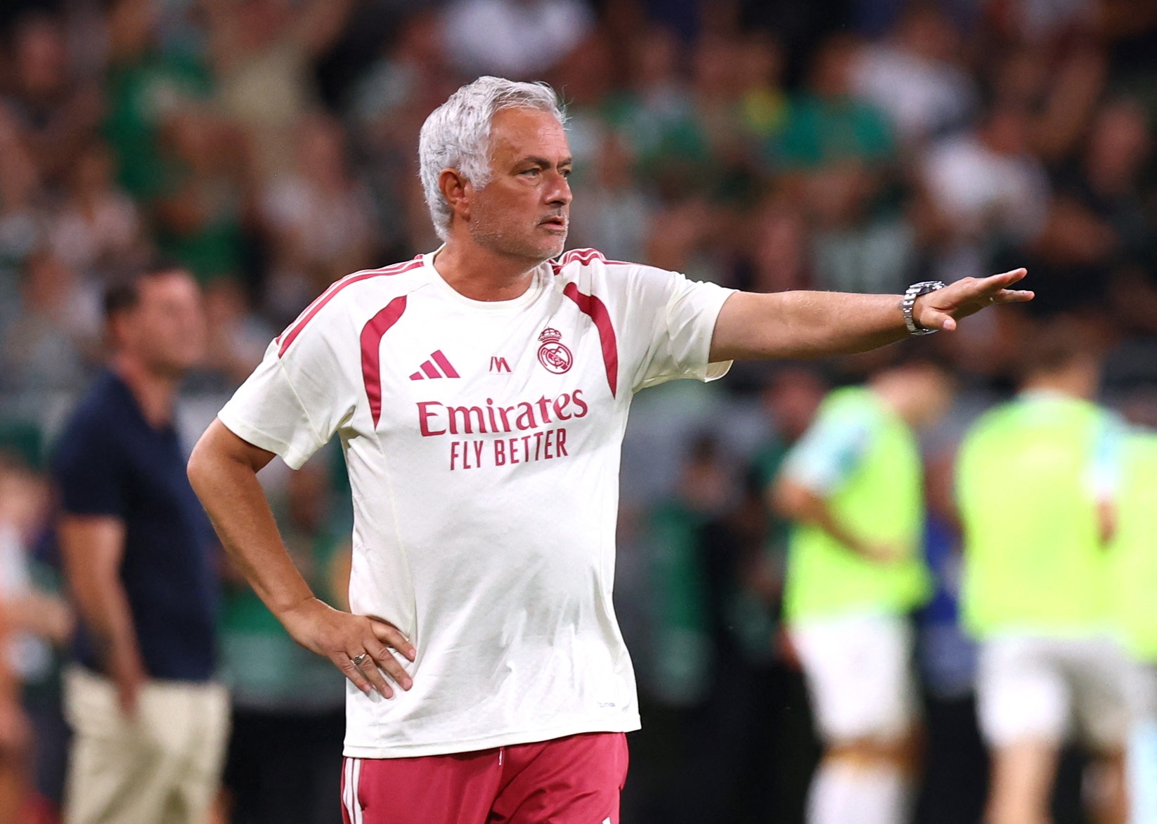Ở Real của Mourinho, giỏi thôi chưa đủ
