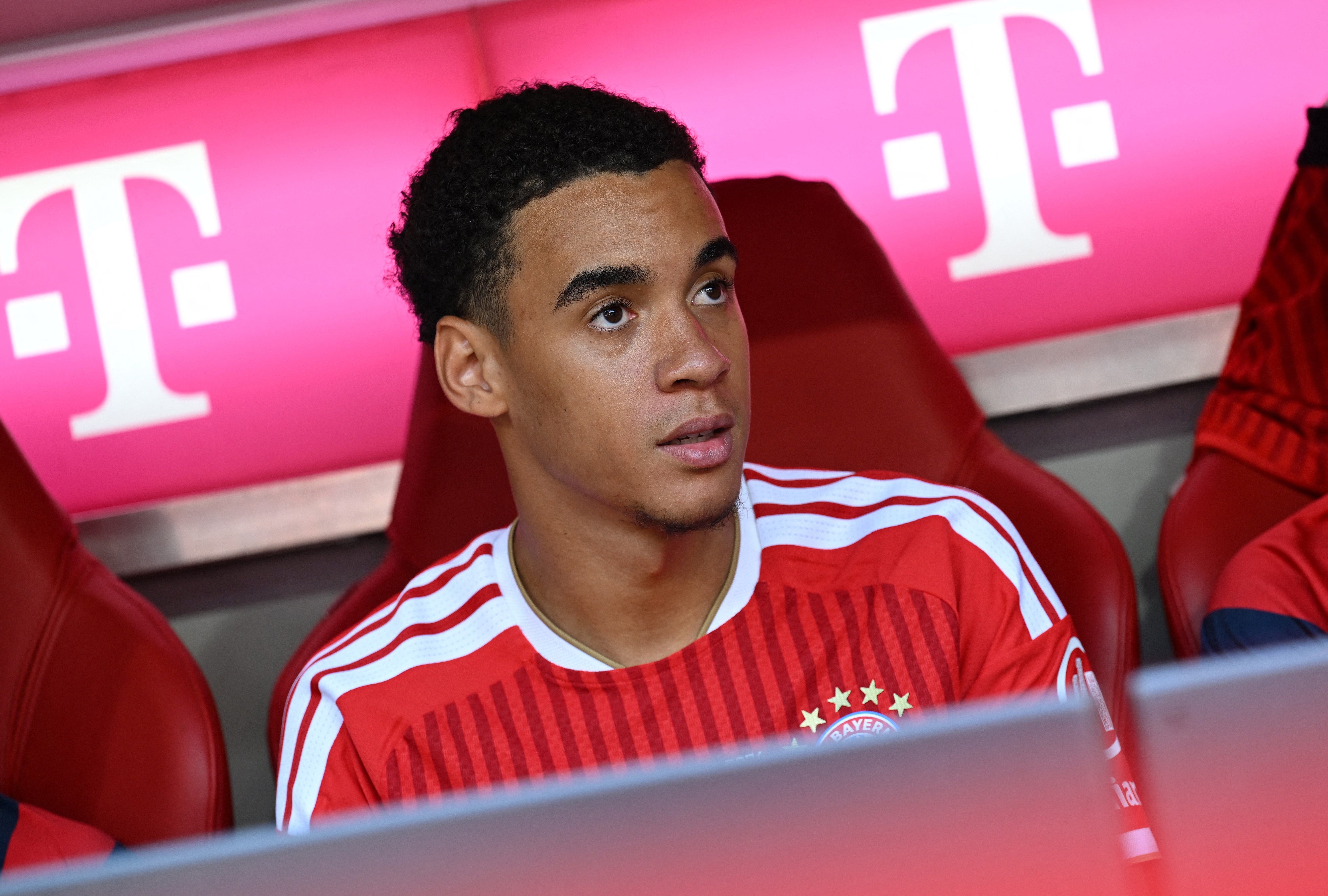 Bayern lý giải hai lần Musiala đổ gục