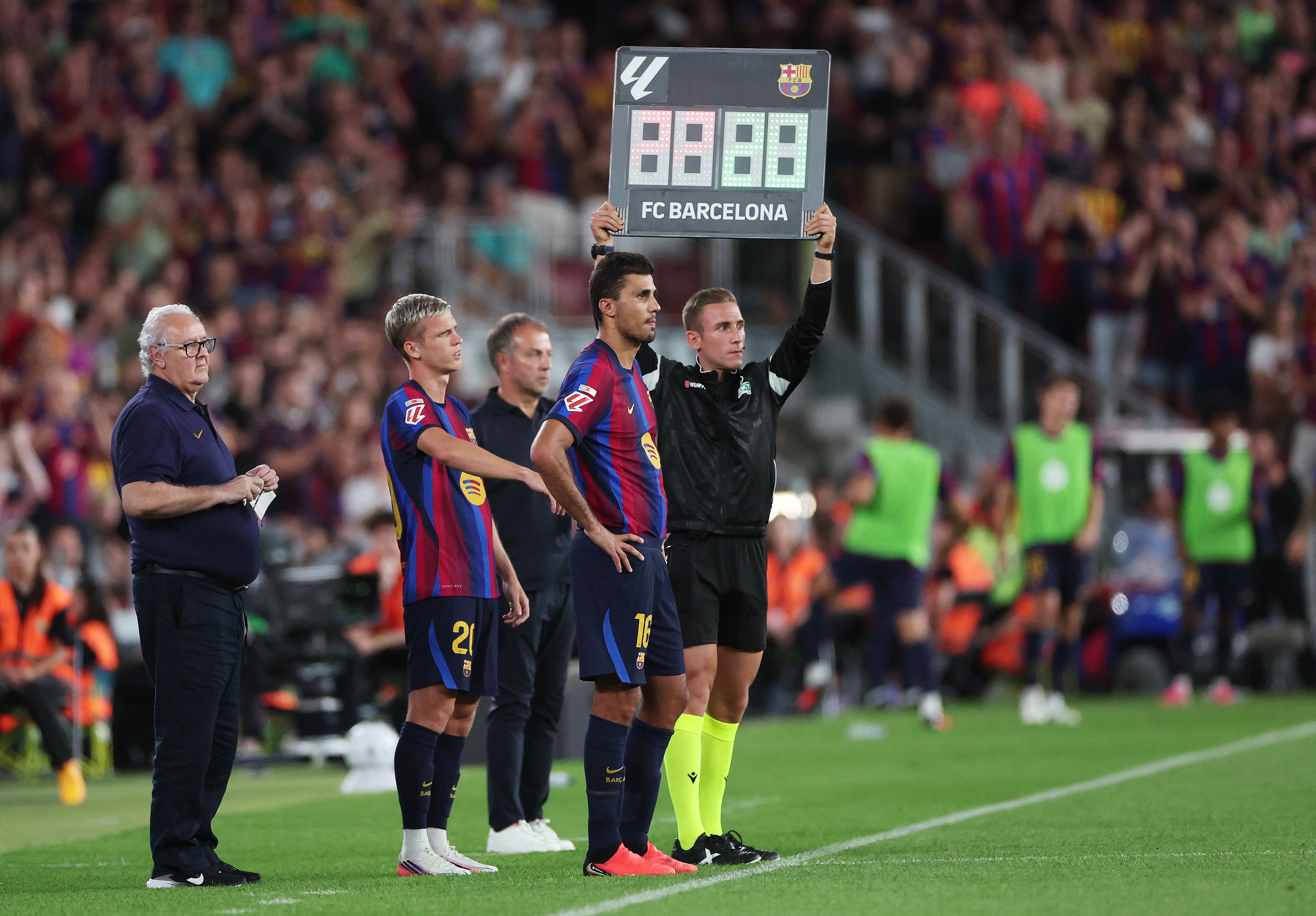 Rodri không phải đợi lâu để đối đầu Man City