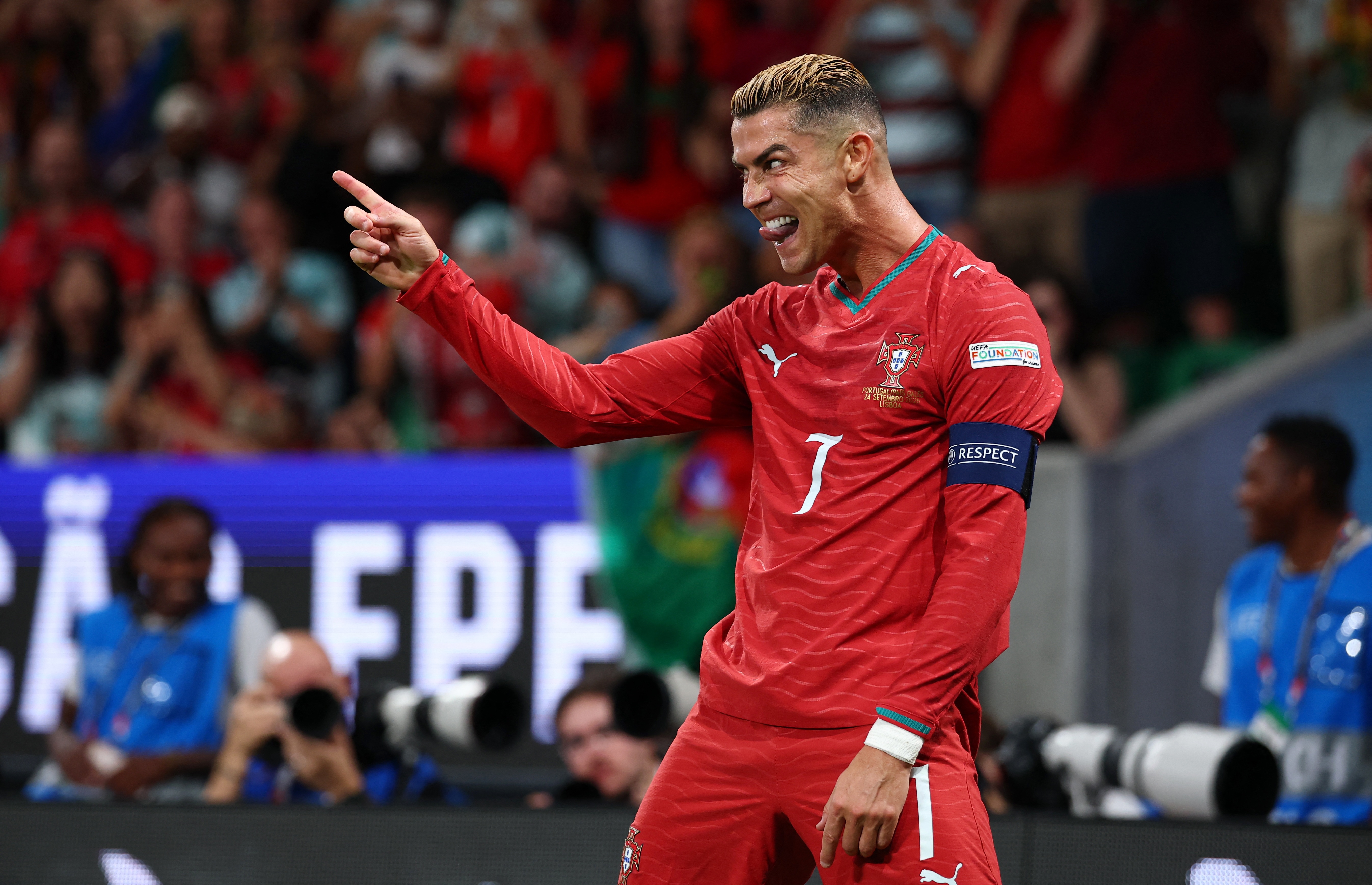 Ronaldo rời đi có giúp Jorge Jesus dễ làm việc hơn?