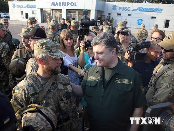 Tong thong Ukraine tuyen bo se gianh lai Crimea hinh anh