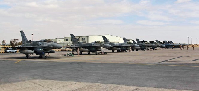 UAE tai khoi dong khong kich IS hinh anh