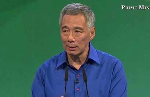 Thu tuong Singapore loang choang khi phat bieu hinh anh