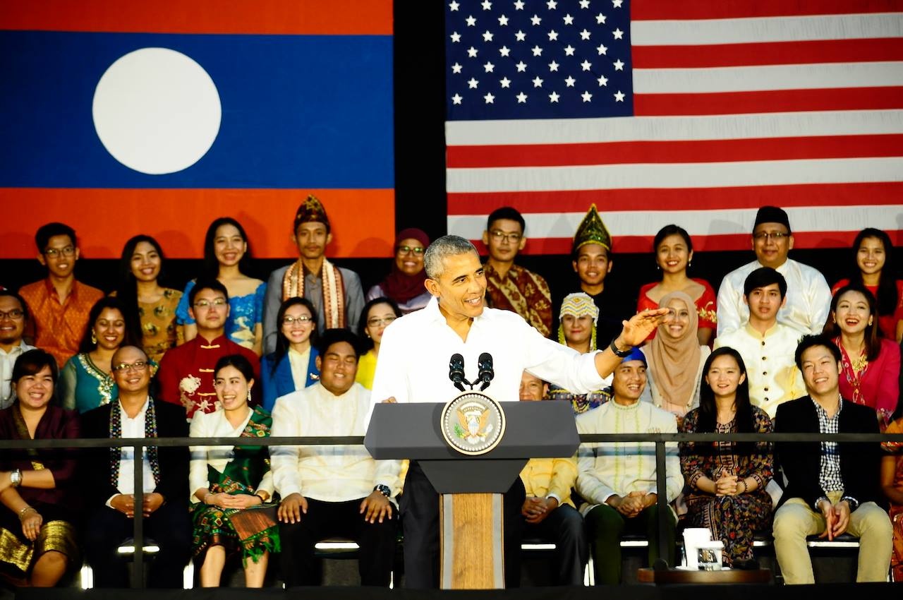 Tong thong Obama tro chuyen voi gioi tre Viet Nam va ASEAN hinh anh