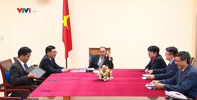 Thu tuong Nguyen Xuan Phuc dien dam voi ong Donald Trump hinh anh