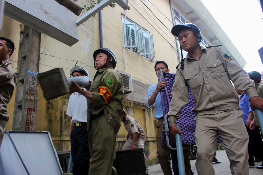 Hà Tĩnh ủng hộ dọn dẹp vỉa hè ảnh 10 Ha Tinh ung ho don dep via he anh 10