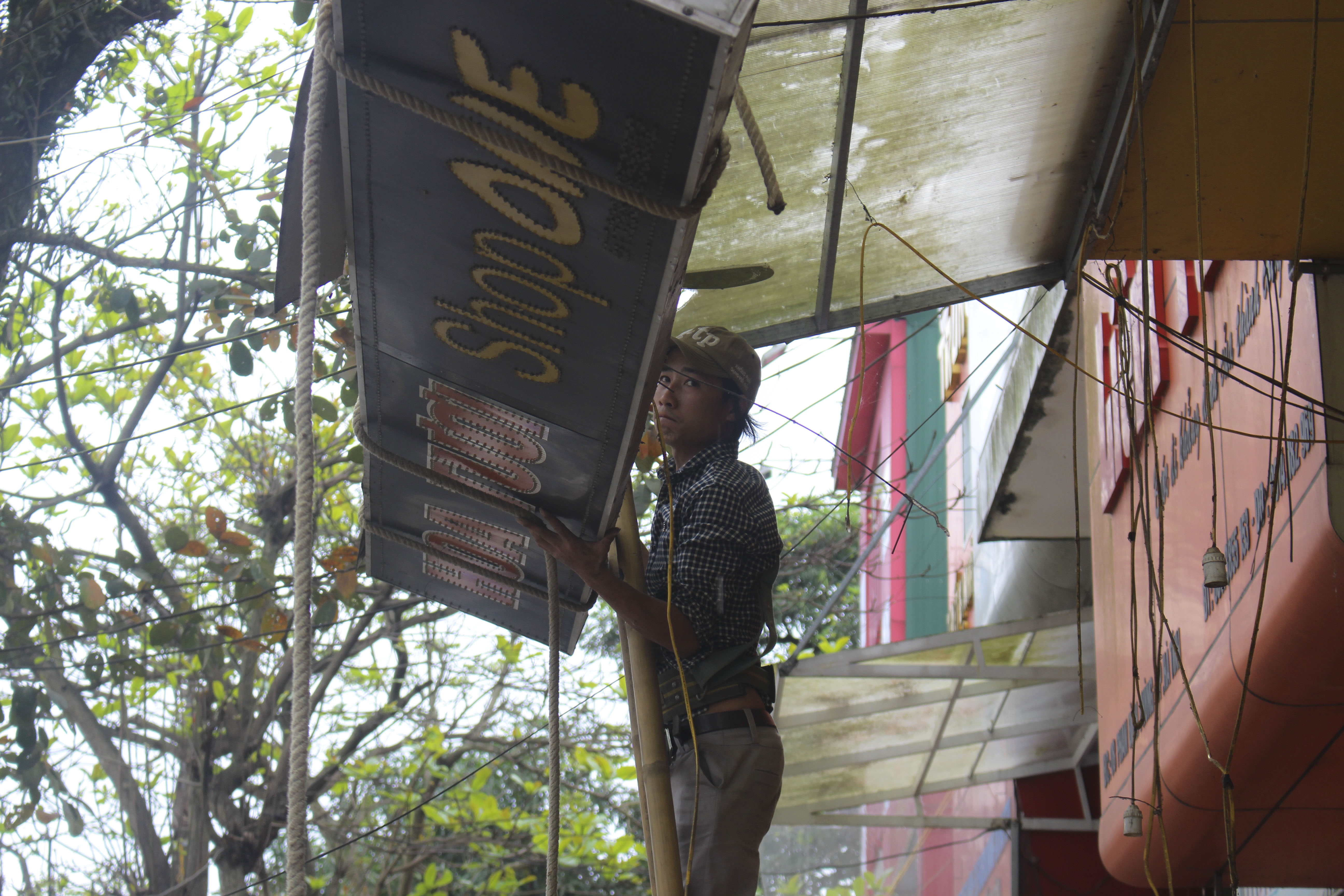 Hà Tĩnh ủng hộ dọn dẹp vỉa hè ảnh 8 Ha Tinh ung ho don dep via he anh 8