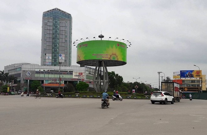 khoi to nhom no sung trong dem anh 1