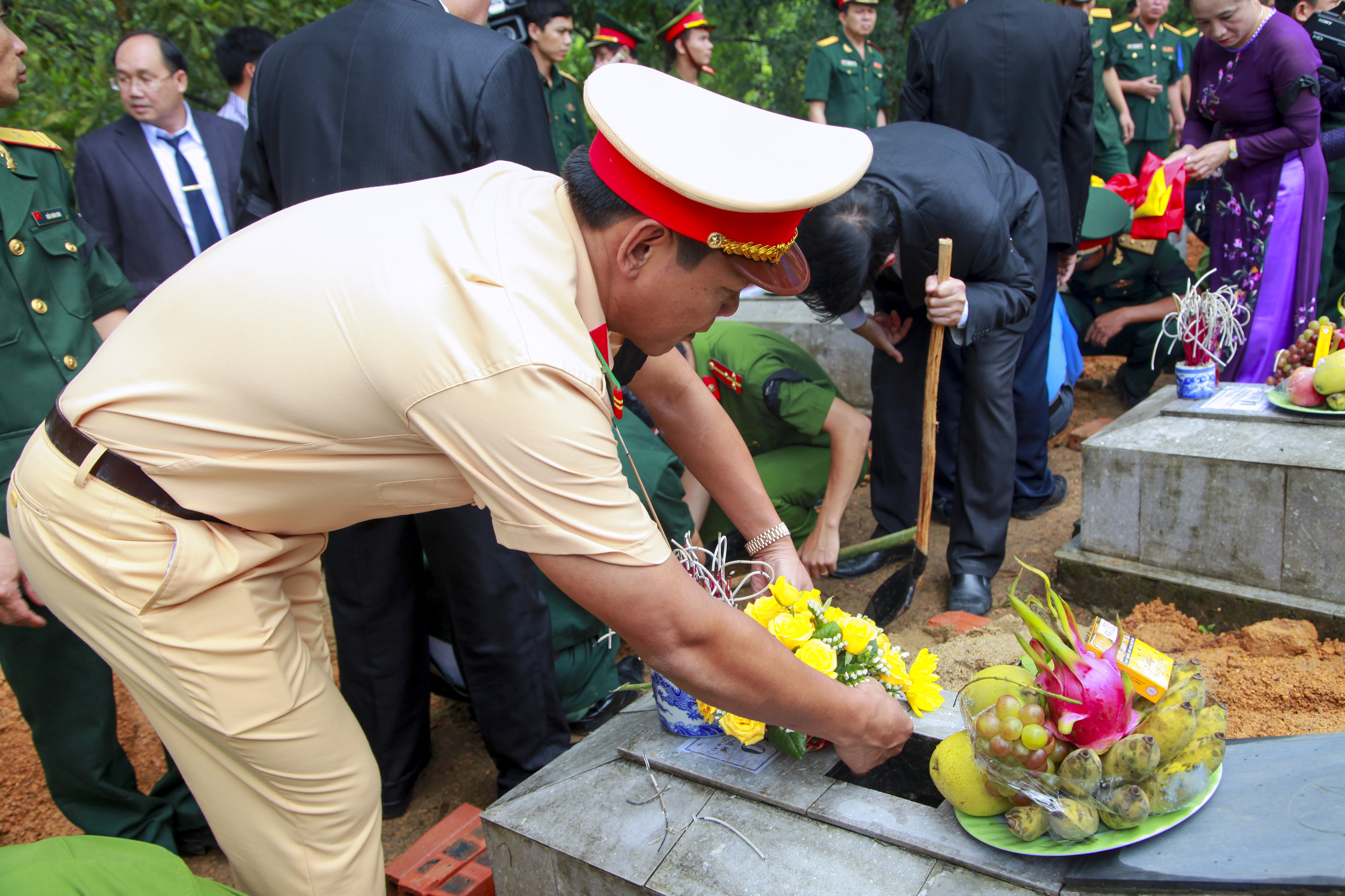 an táng hài cốt liệt sỹ ảnh 9 an tang hai cot liet sy anh 9