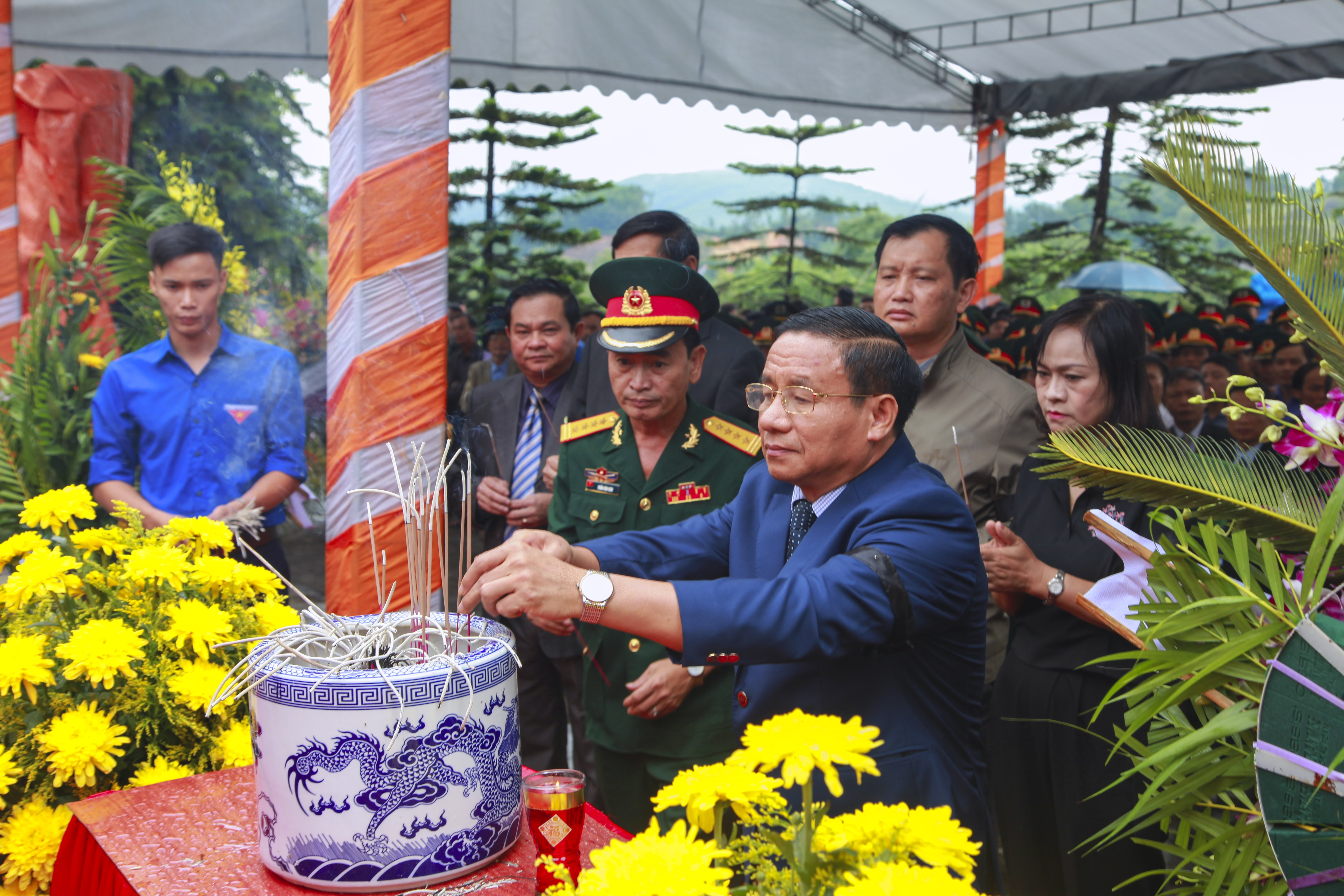 an táng hài cốt liệt sỹ ảnh 6 an tang hai cot liet sy anh 6