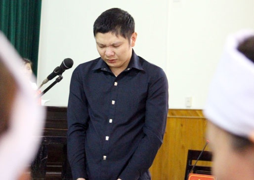 Tai xe giet nu giam thi o Ha Tinh xin duoc thoat an tu hinh anh