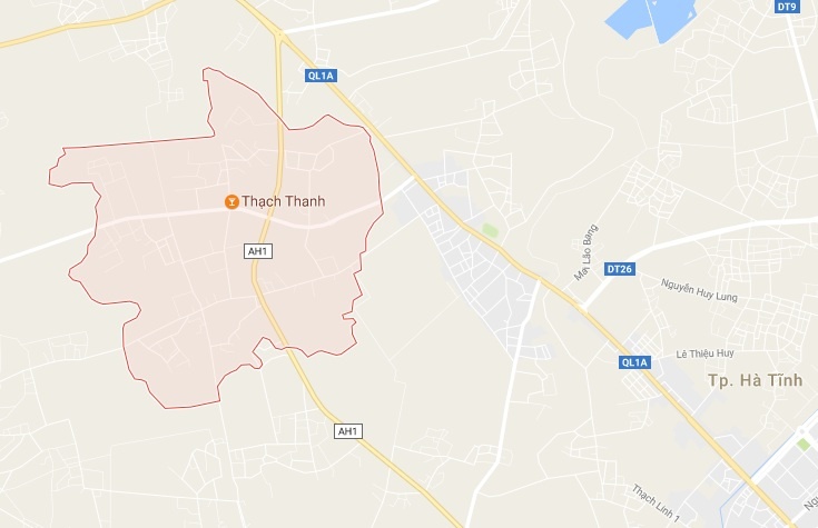 dân gom hàng giúp tài xế tai nạn ảnh 3 dan gom hang giup tai xe tai nan anh 3