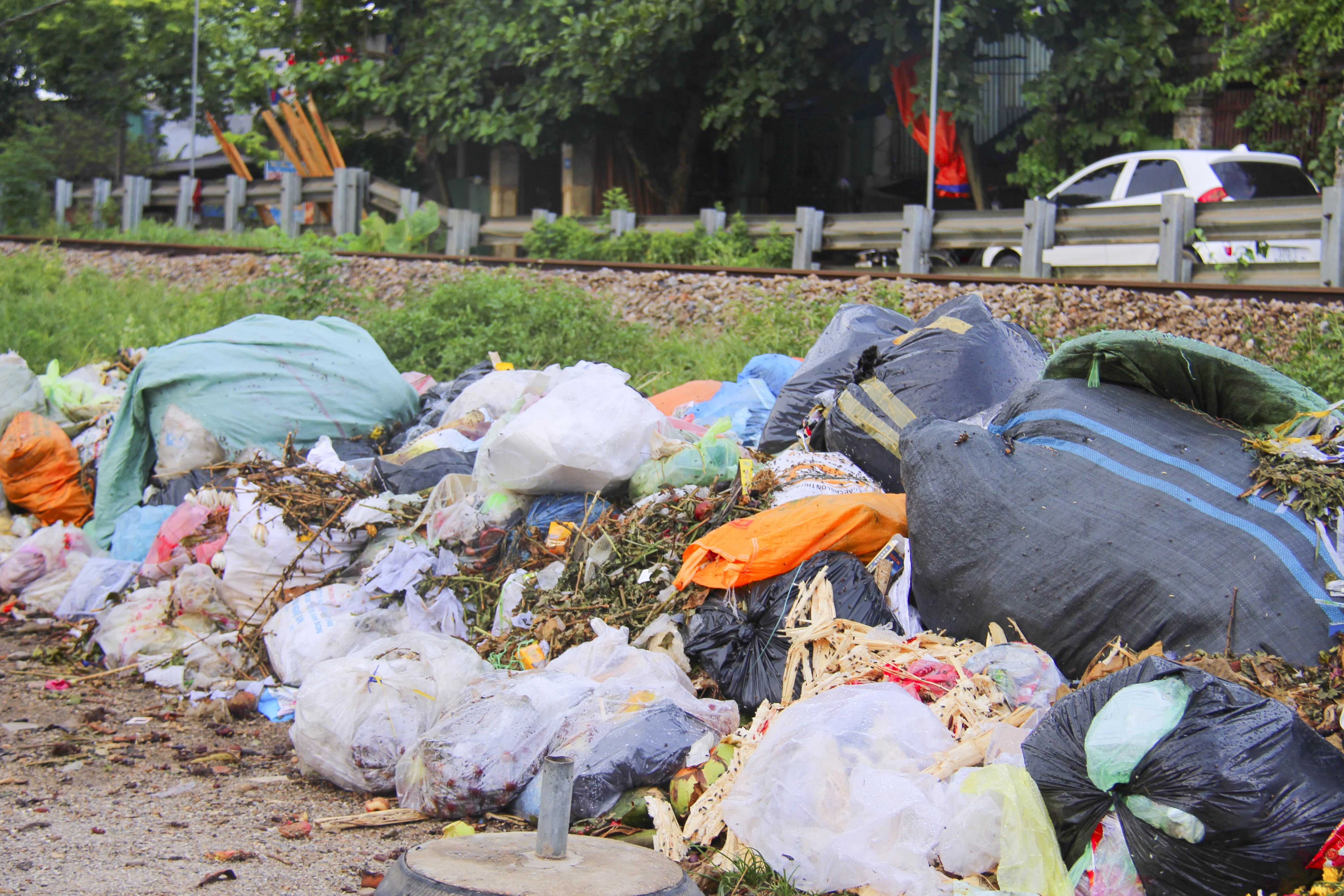 phố huyện ngập rác ảnh 3 pho huyen ngap rac anh 3