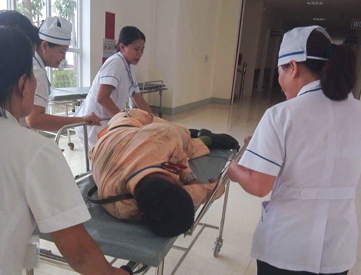 CSGT bi hat vang o Ha Tinh anh 1