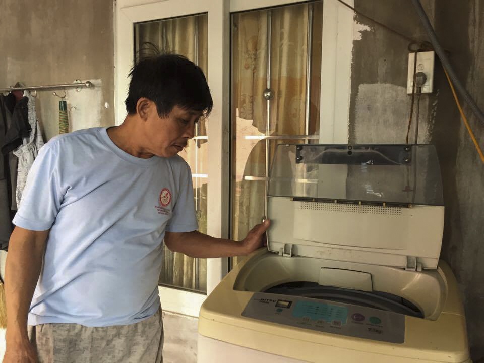 Thiet bi dien cua hang tram ho dan bat ngo chap chay hinh anh