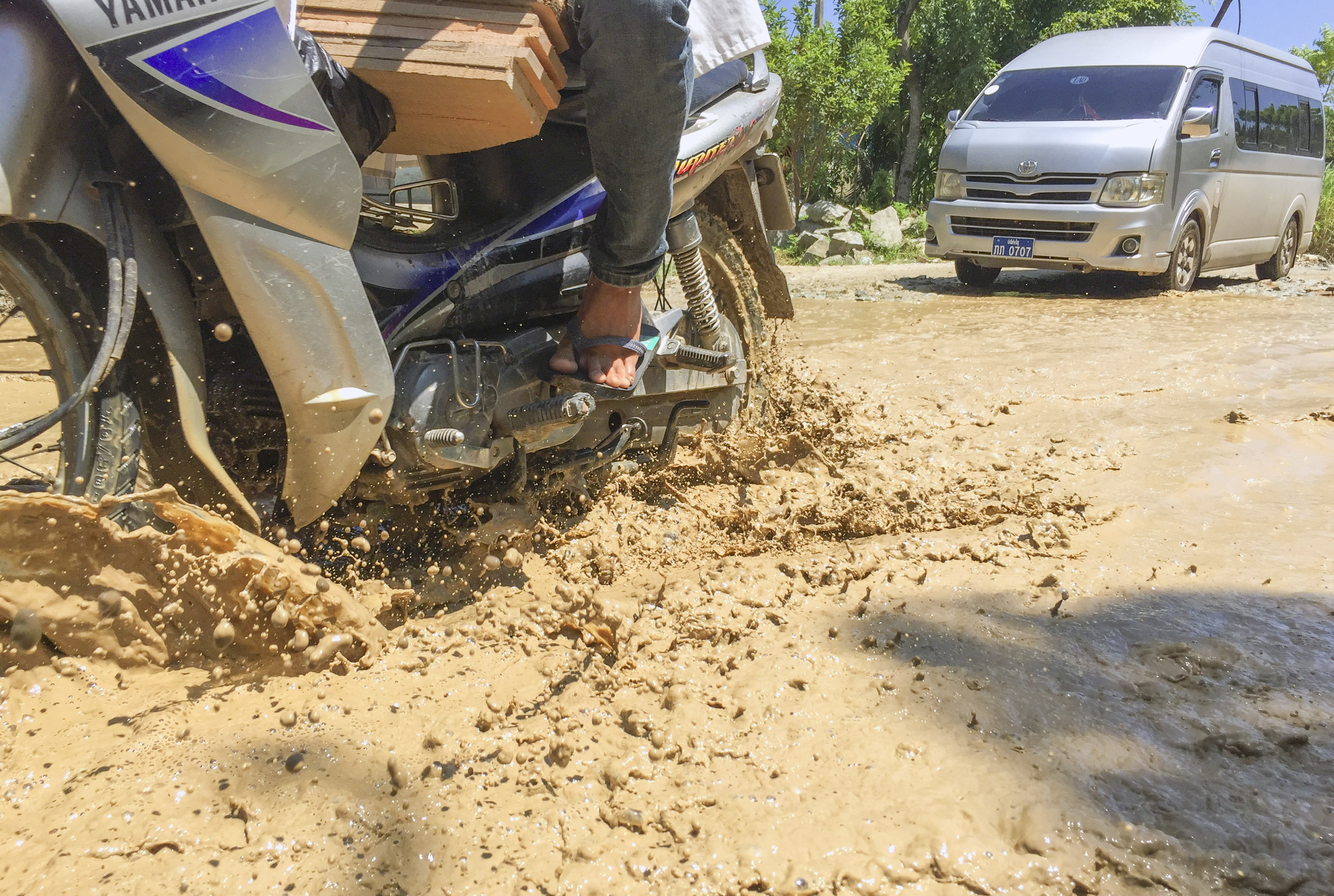 quoc lo 8A chi chit o ga,  o voi anh 5