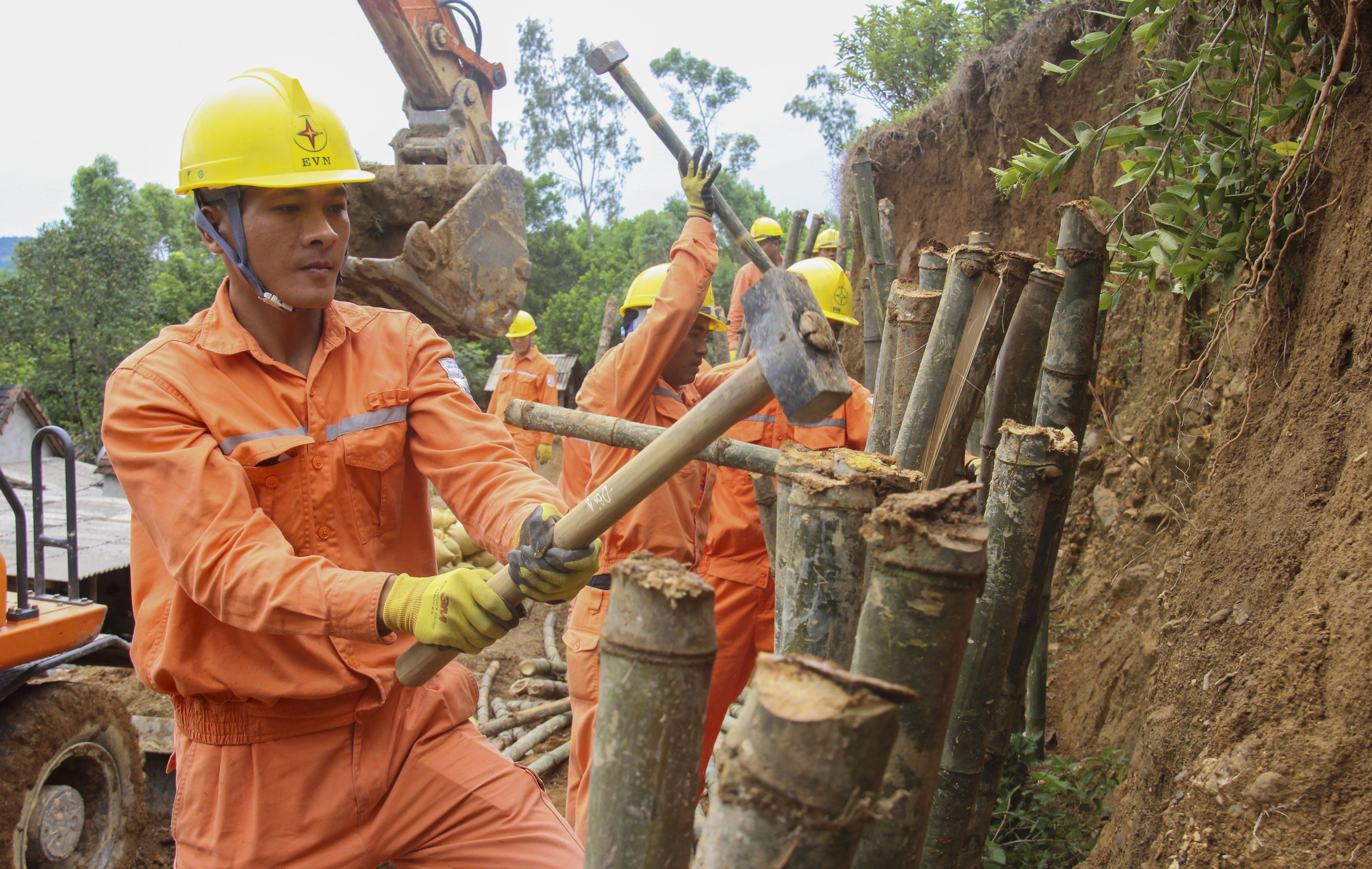 dien tap cuu ho lu lut anh 13