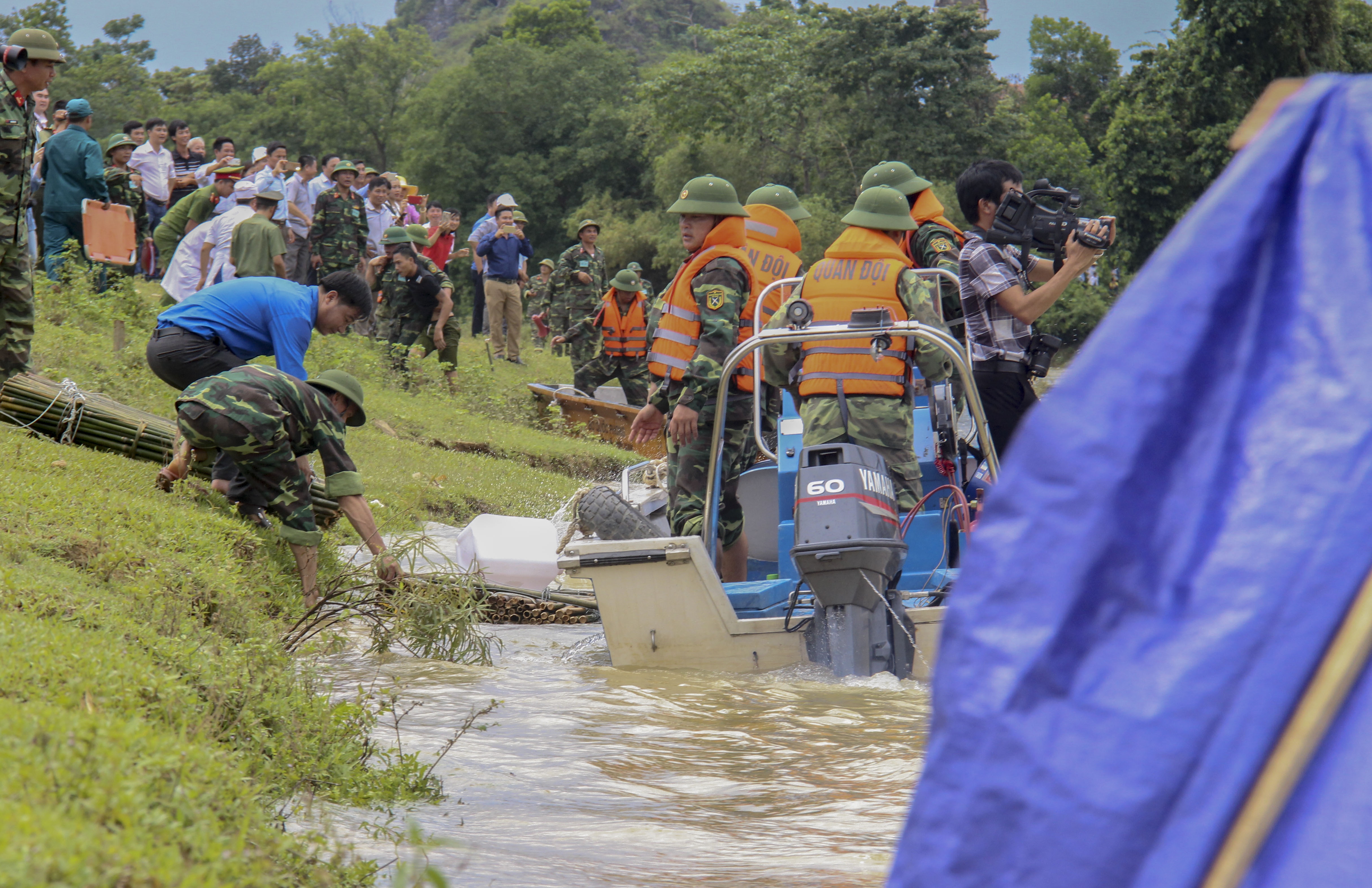 dien tap cuu ho lu lut anh 6