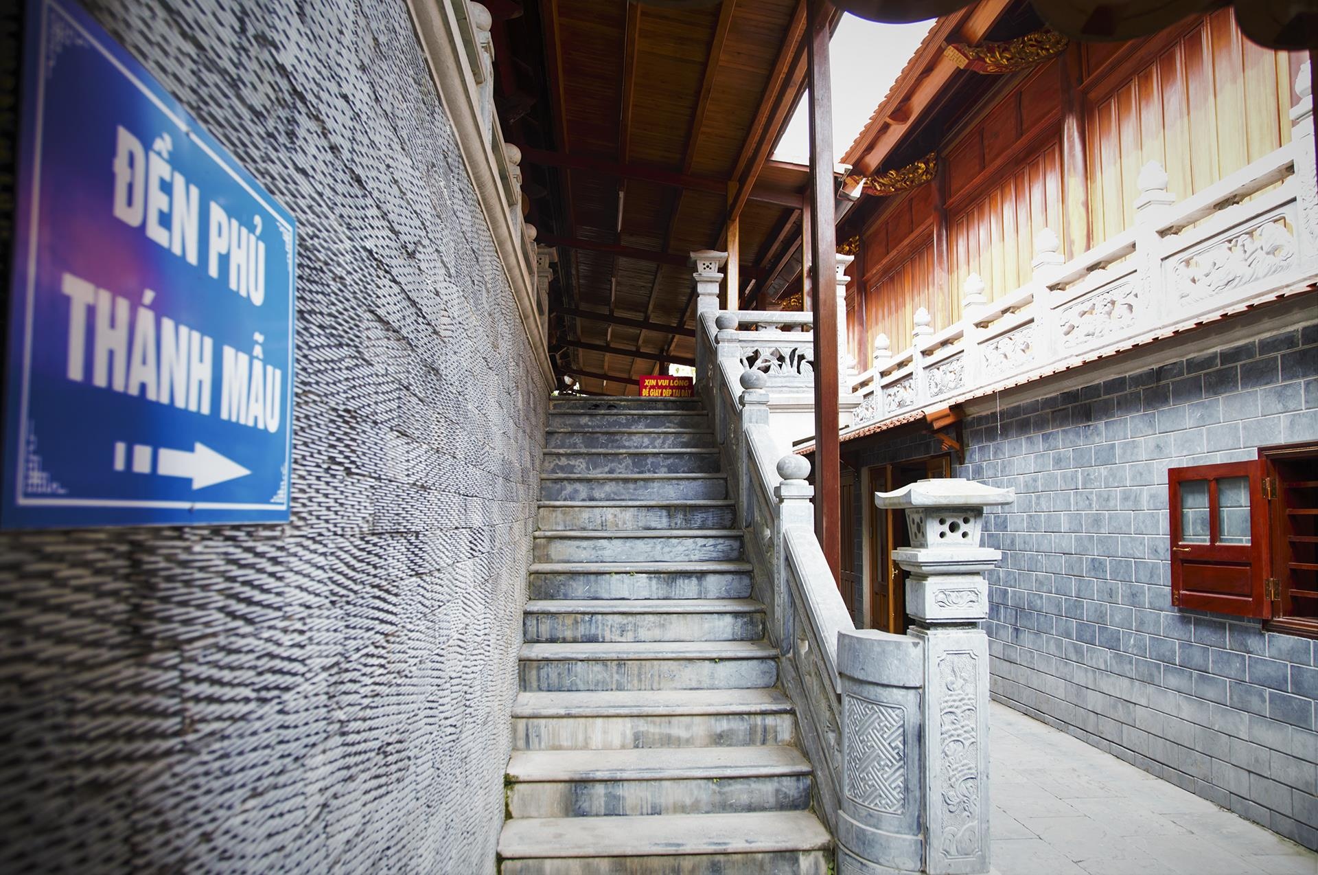 đền thờ họ 100 tỷ ở Hà Tĩnh ảnh 10 den tho ho 100 ty o Ha Tinh anh 10