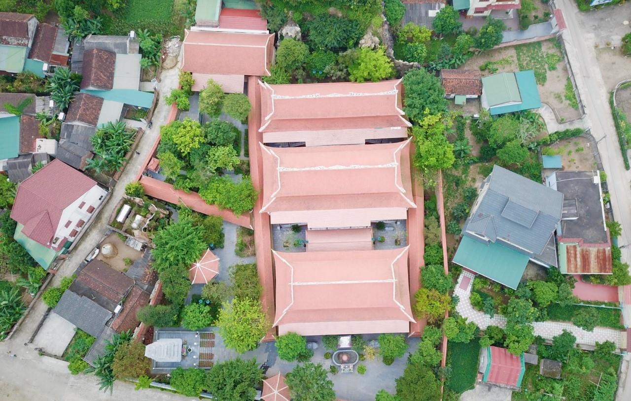 đền thờ họ 100 tỷ ở Hà Tĩnh ảnh 4 den tho ho 100 ty o Ha Tinh anh 4