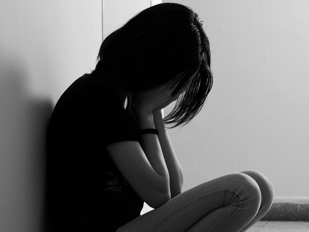 Cong an dieu tra vu be 12 tuoi to nguoi hang xom sam so hinh anh