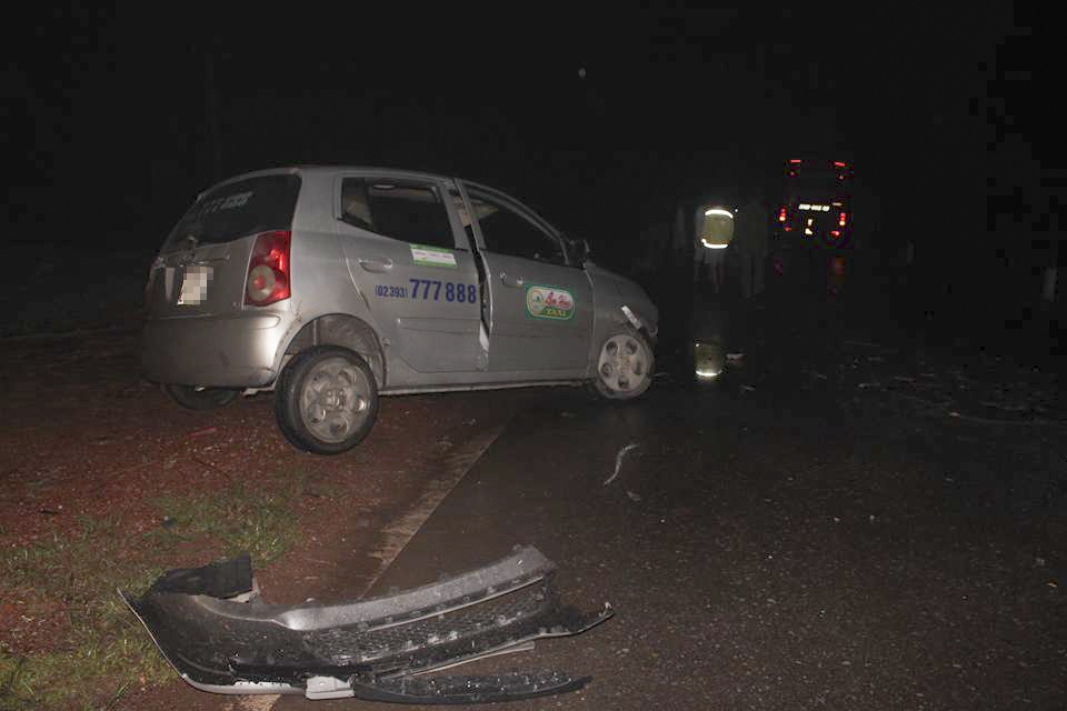 taxi doi dau xe khach anh 1